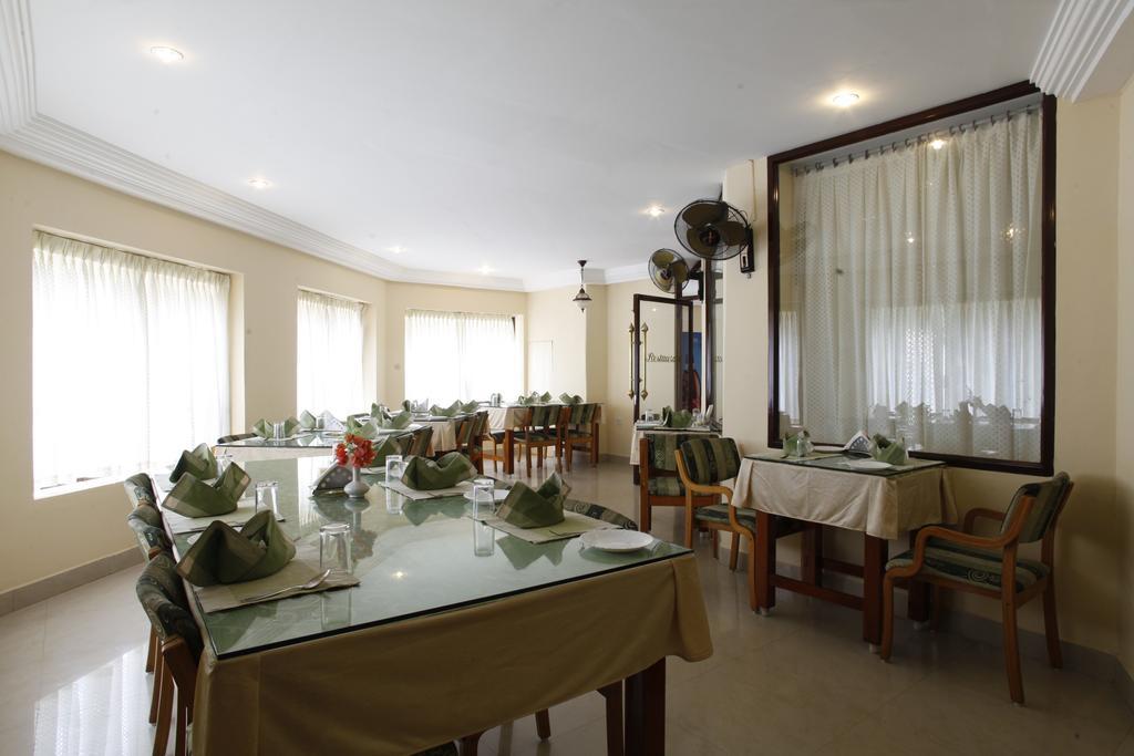 טקאדי Michaels Inn מראה חיצוני תמונה