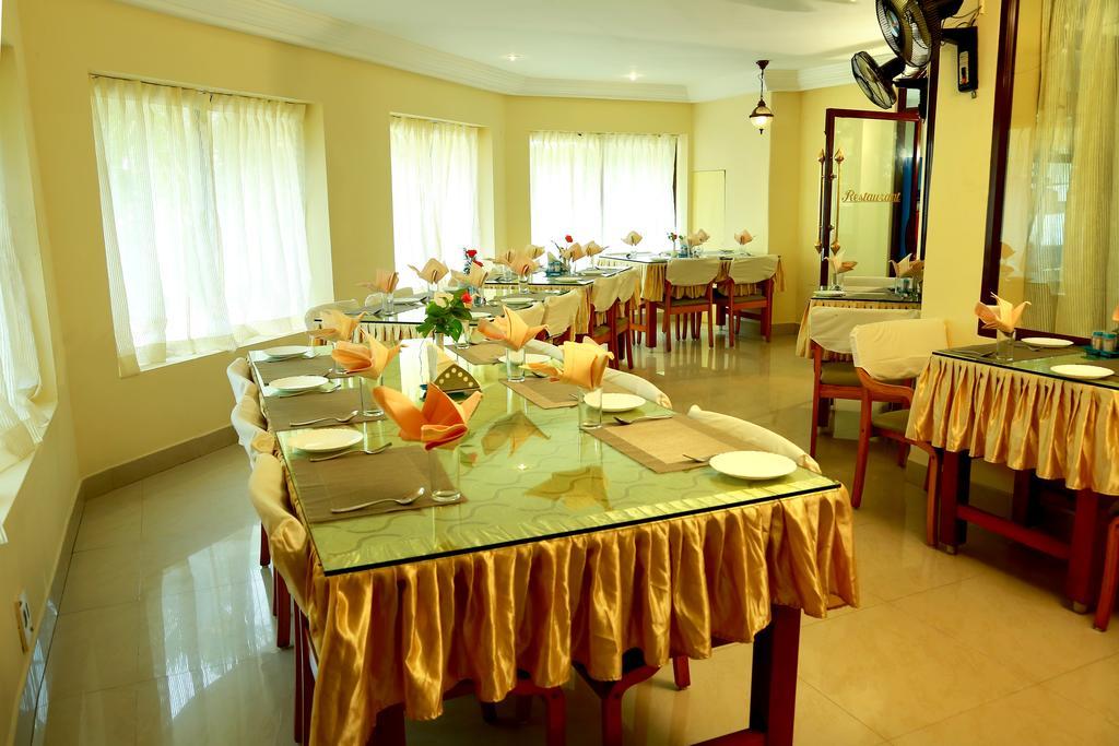 טקאדי Michaels Inn מראה חיצוני תמונה